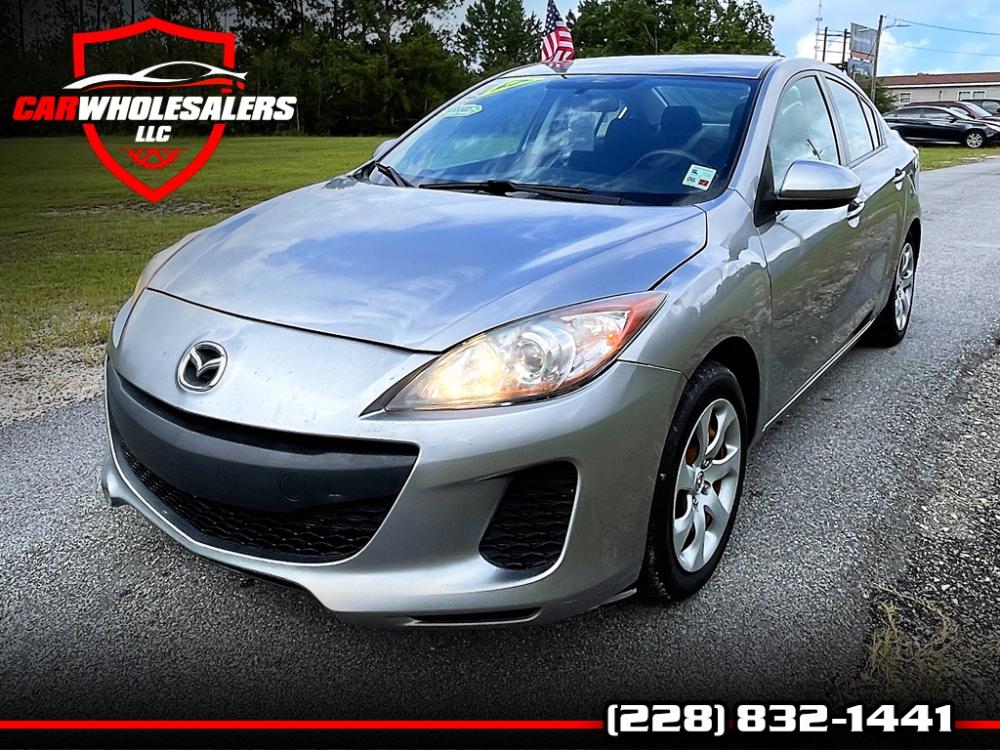 2012 Silver Mazda MAZDA3 i Sport 4-Door (JM1BL1UF6C1) with an 2.0L L4 DOHC 16V engine, Automatic transmission, located at 18001 Kellogg Rd., Saucier, MS, 39574, (228) 832-1441, 0.000000, 0.000000 - Photo #1