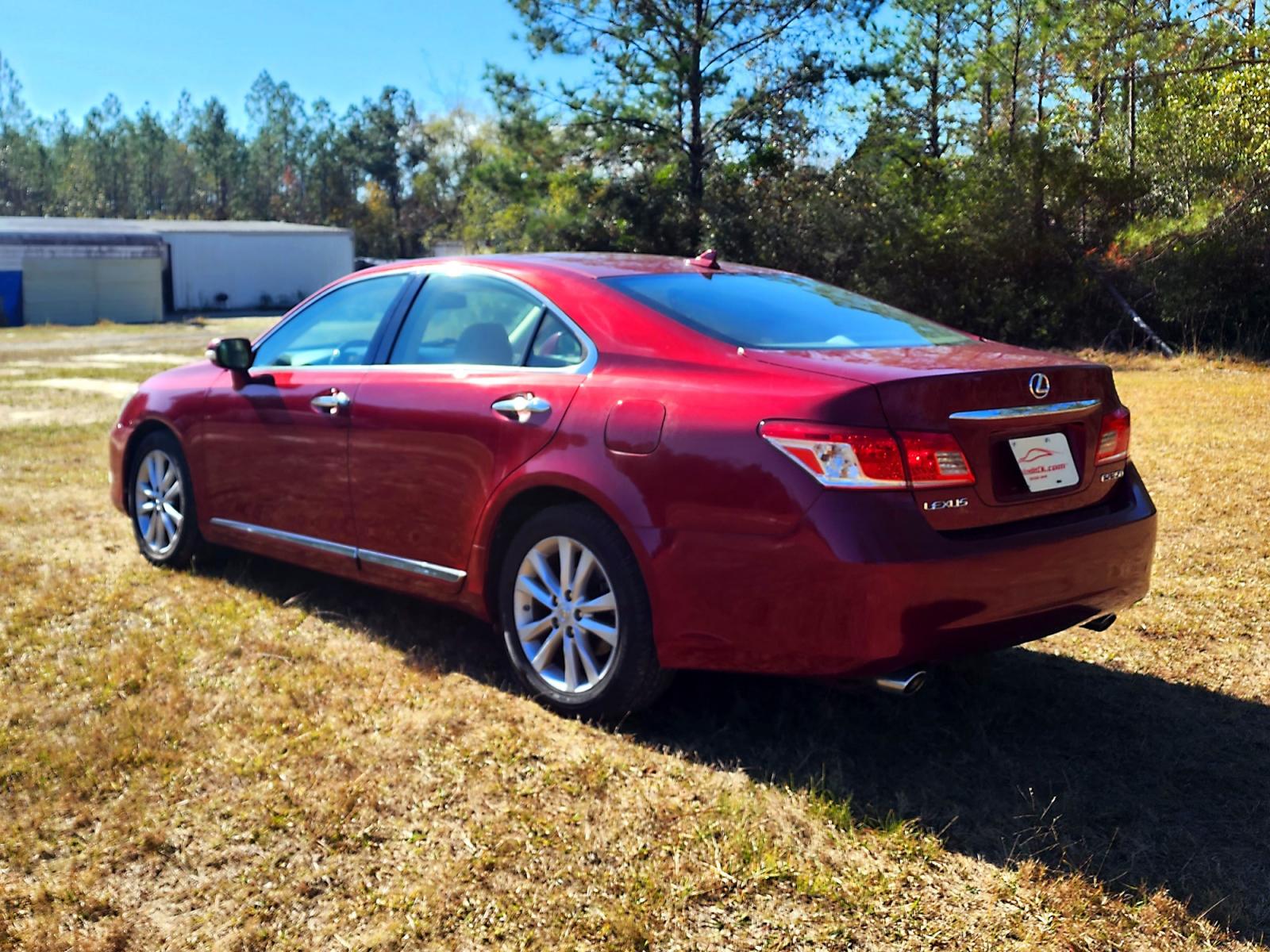 2010 Red Lexus ES 350 Sedan (JTHBK1EG7A2) with an 3.5L V6 DOHC 24V engine, 6-Speed Automatic transmission, located at 18001 Kellogg Rd., Saucier, MS, 39574, (228) 832-1441, 0.000000, 0.000000 - 1-OWNER !! 2010 LEXUS ES350 – LEXUS Strong! - V6! 3.5L DOHC 24V – Runs GREAT - Just Serviced! – CARFAX 1-OWNER Vehicle! – CLEAN CARFAX Vehicle! – AUTOMATIC Transmission – PUSH to START – Ice COLD A/C – Power SUNROOF – AM // FM // - Photo #5