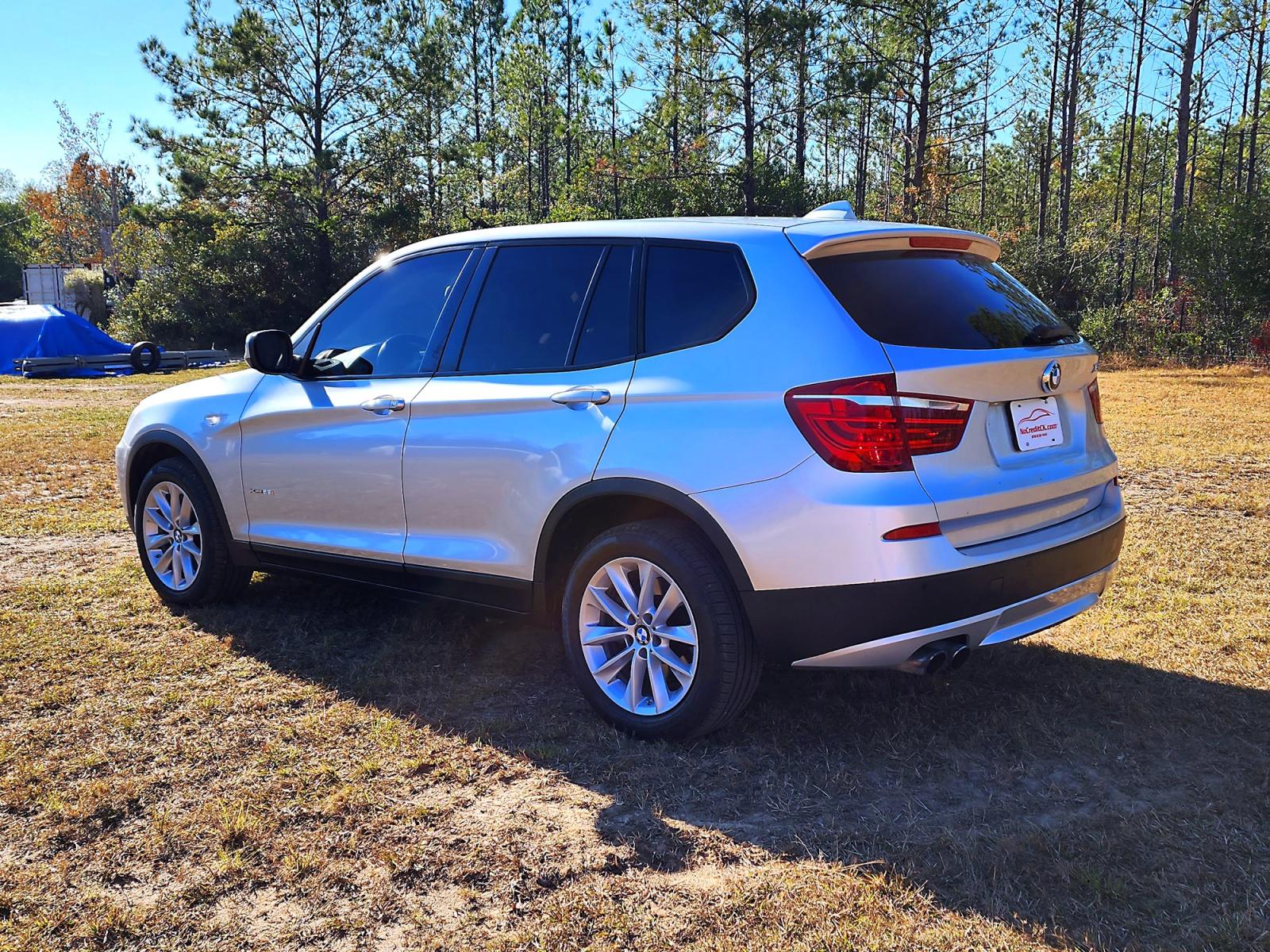 2013 Silver BMW X3 xDrive28i (5UXWX9C58D0) with an 3.0L L6 DOHC 24V engine, 8-Speed Automatic transmission, located at 18001 Kellogg Rd, Saucier, MS, 39574, (228) 832-1441, 139.421463, -76.641457 - CLEAN CARFAX !! 2013 BMW X3 XDRIVE28I – BMW Strong! - 3.0L DOHC 24V – ALL WHEEL DRIVE !! – Runs GREAT - Just Serviced! – CLEAN CARFAX Vehicle! – AUTOMATIC Transmission – PUSH to START – Ice COLD A/C with Rear Controls – DUAL Sunroof / Mo - Photo #6