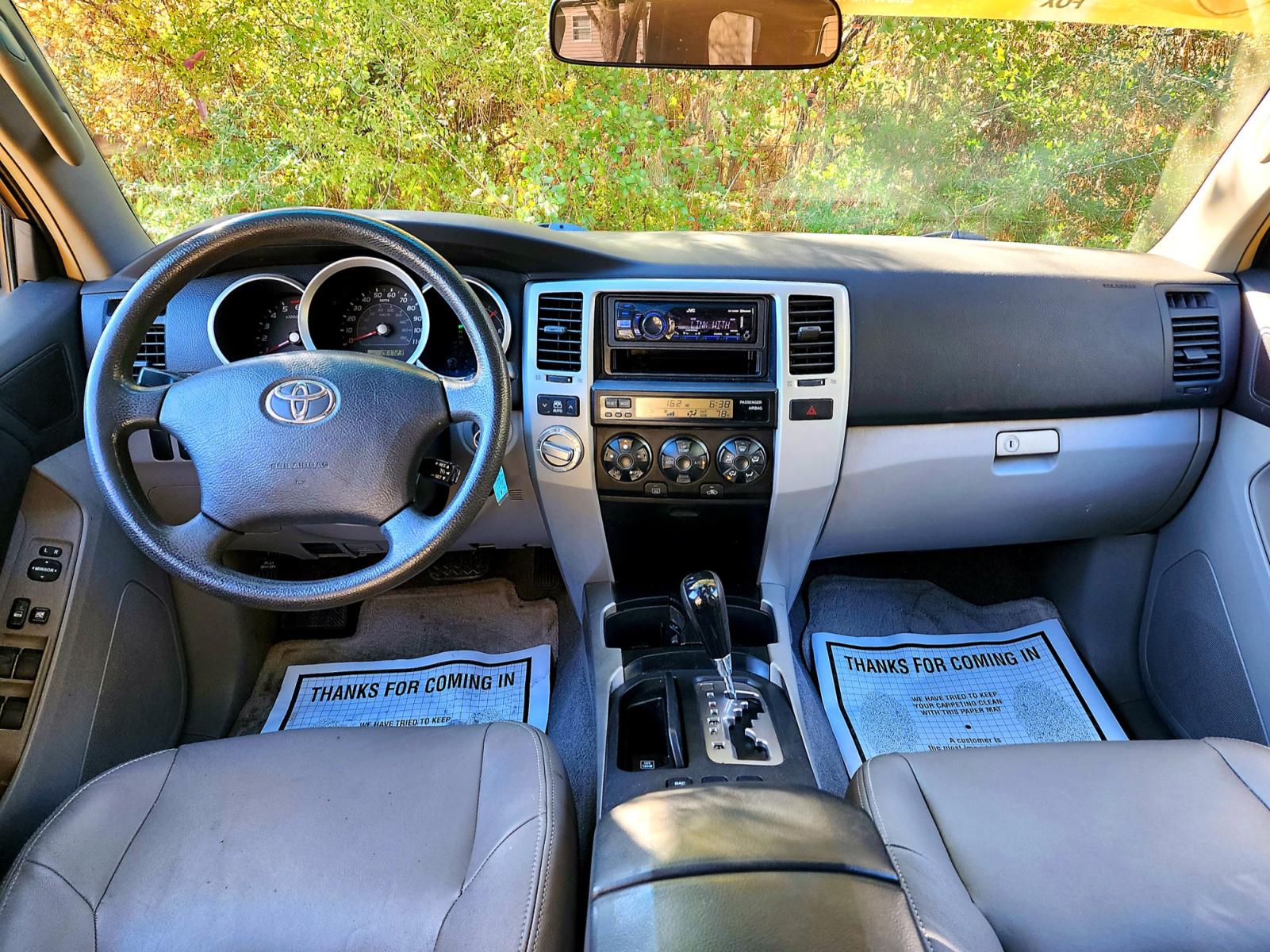 2007 Grey Toyota 4Runner Sport Edition 4WD (JTEBU14R178) with an 4.0L V6 DOHC 24V engine, 5-Speed Automatic Overdrive transmission, located at 18001 Kellogg Rd, Saucier, MS, 39574, (228) 832-1441, 139.421463, -76.641457 - Photo #9