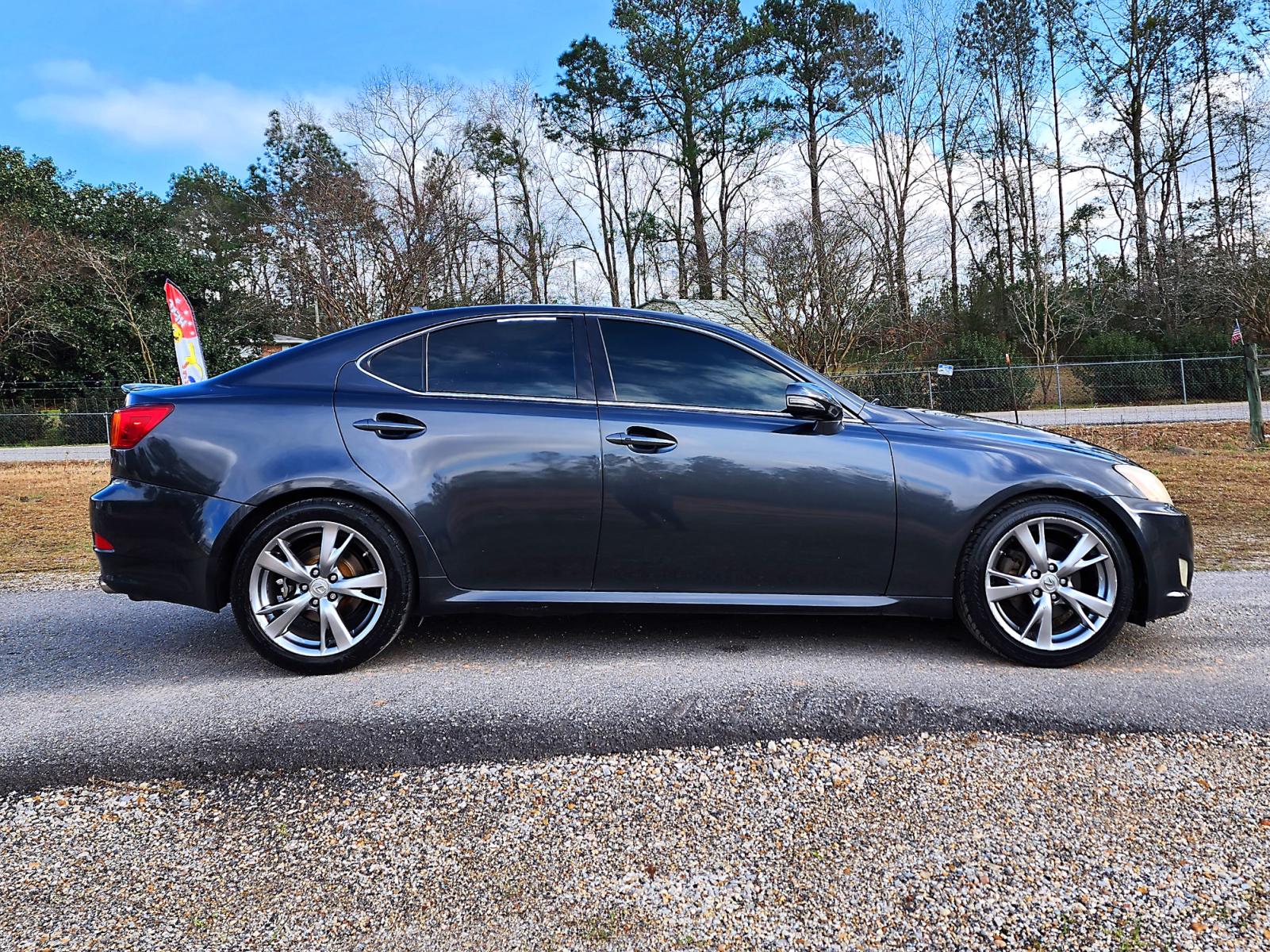 2009 Black Lexus IS IS 250 6-Speed Manual (JTHBK262X92) with an 2.5L V6 24V DOHC engine, 6-Speed Automatic transmission, located at 18001 Kellogg Rd., Saucier, MS, 39574, (228) 832-1441, 0.000000, 0.000000 - SUPER SPORTY !! 2009 LEXUS IS 250 – LEXUS Strong! - V6! 2.5L 24V DOHC – Runs GREAT - Just Serviced! – AUTOMATIC Transmission – Ice COLD A/C – Power SUNROOF – AM // FM // CD // AUX // BLUETOOTH Stereo – ON-STAR Equipped – CRUISE with Steer - Photo #2