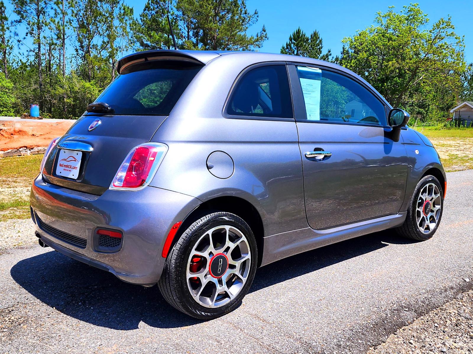 2012 Grey Fiat 500 Sport (3C3CFFBR3CT) with an 1.4L L4 engine, AUTOMATIC transmission, located at 18001 Kellogg Rd, Saucier, MS, 39574, (228) 832-1441, 139.421463, -76.641457 - Photo #4