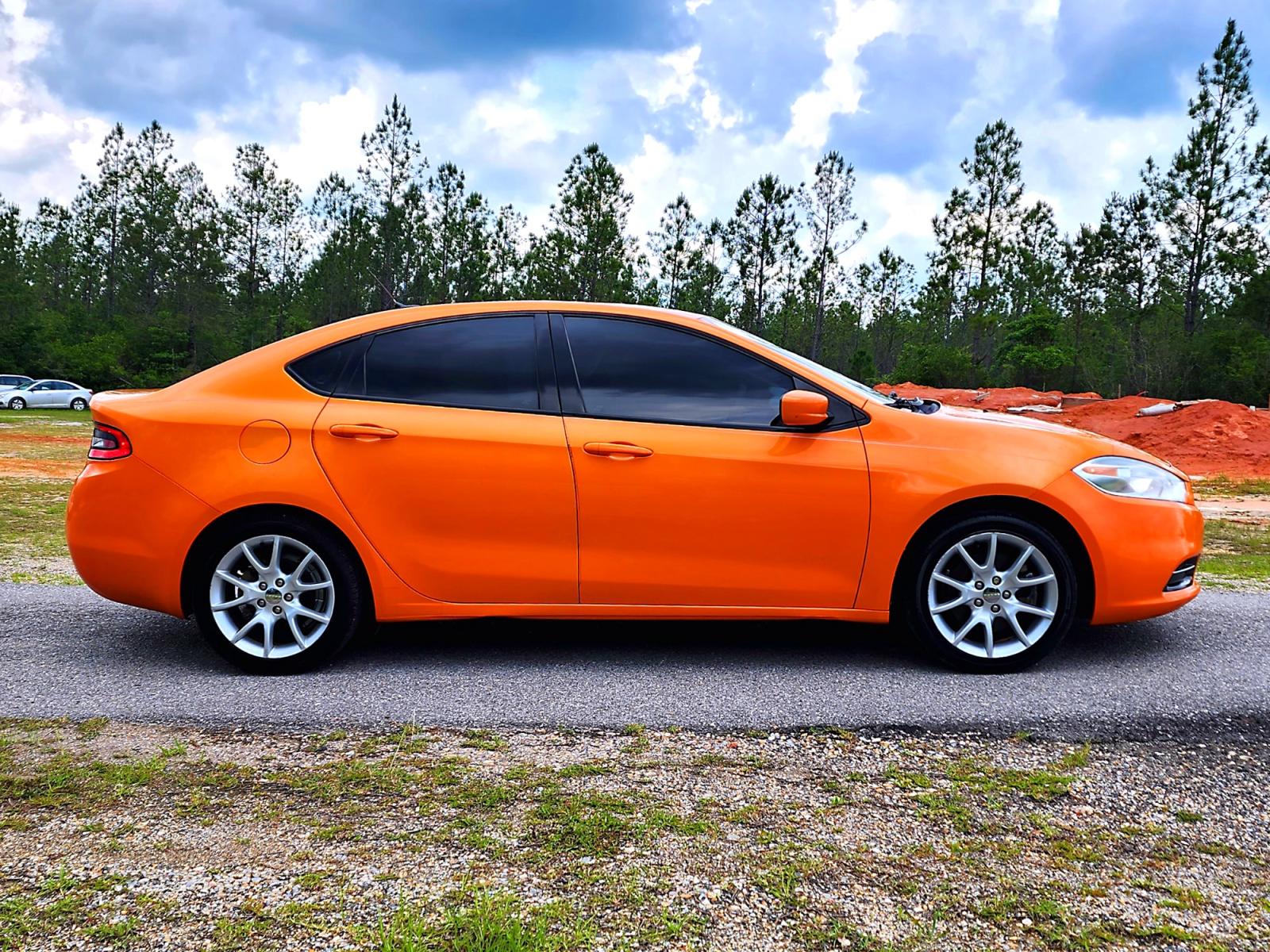 2013 Orange Dodge Dart SXT (1C3CDFBA8DD) with an 2.0L L4 DOHC 16V TURBO engine, Automatic transmission, located at 18001 Kellogg Rd., Saucier, MS, 39574, (228) 832-1441, 0.000000, 0.000000 - Photo #3