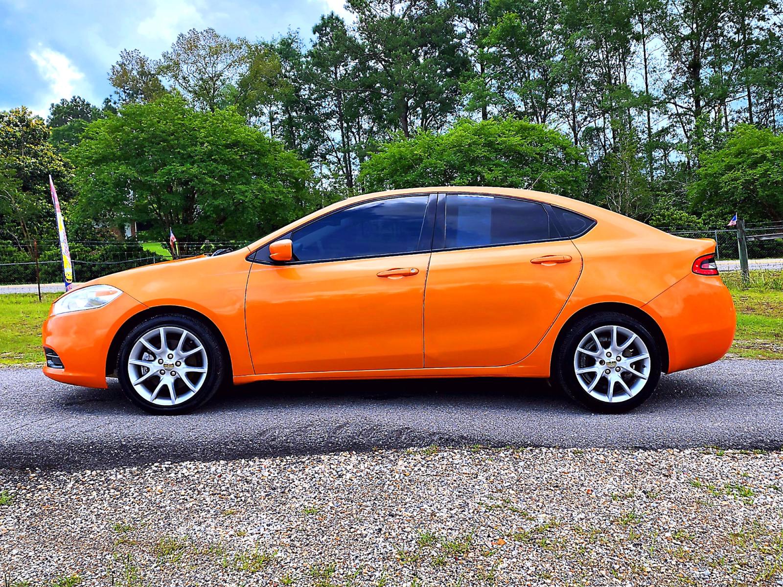 2013 Orange Dodge Dart SXT (1C3CDFBA8DD) with an 2.0L L4 DOHC 16V TURBO engine, Automatic transmission, located at 18001 Kellogg Rd., Saucier, MS, 39574, (228) 832-1441, 0.000000, 0.000000 - Photo #4