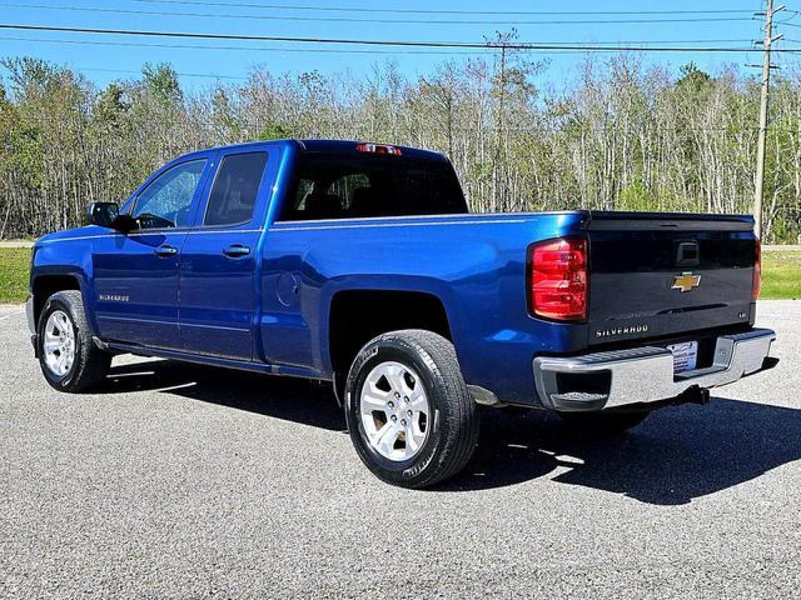 2019 Blue /Gray Chevrolet Silverado 1500 Limited Double Cab LT Pickup 4D 6 1/2 ft (2GCRCPEC7K1) with an 5.3L V8 OHV 16V engine, Automatic, 6-Spd HD w/Overdrive transmission, located at 18001 Kellogg Rd, Saucier, MS, 39574, (228) 832-1441, 139.421463, -76.641457 - Photo #5