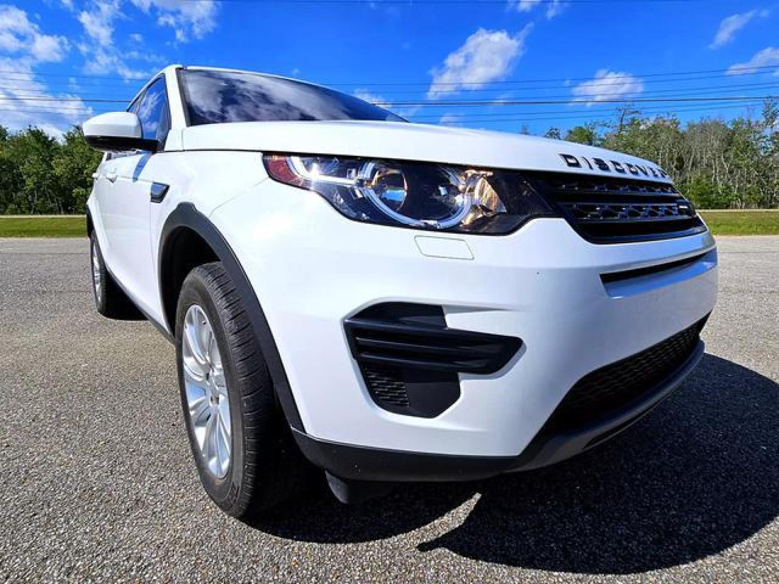 2018 White Land Rover Discovery Sport SE Sport Utility 4D (SALCP2RX9JH) with an 2.0L L4 DOHC 16V engine, Automatic, 9-Spd transmission, located at 18001 Kellogg Rd, Saucier, MS, 39574, (228) 832-1441, 139.421463, -76.641457 - Photo #24