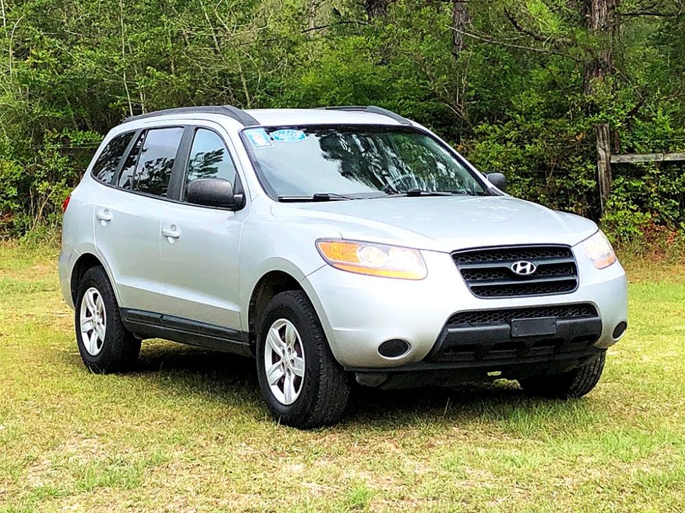 2009 Silver Hyundai Santa Fe GLS (5NMSG13D49H) with an 2.7L V6 DOHC 24V engine, Automatic transmission, located at 18001 Kellogg Rd, Saucier, MS, 39574, (228) 832-1441, 139.421463, -76.641457 - LOW DOWN PAYMENT !! 2009 HYUNDAI SANTA FE GLS All you need is proof of income, proof of residence, valid drivers license and insurance on the car before you leave the lot! No credit check ever!! Get it today for ONLY $595 DN!! – HYUNDAI Strong! - V6! 2.7L DOHC 24V – Runs GREAT - Just Se - Photo #11