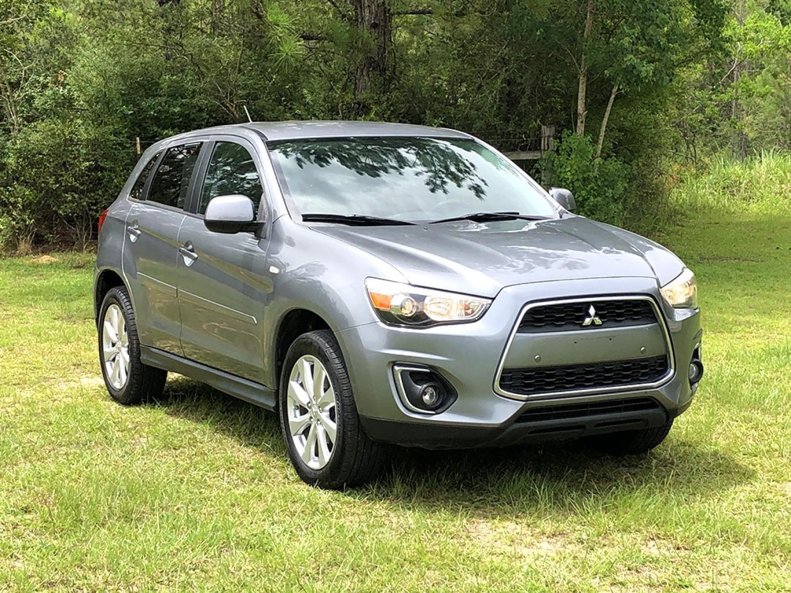 2015 Grey Mitsubishi Outlander Sport ES 2WD (4A4AP3AU7FE) with an 2.0L L4 DOHC 16V engine, Manual Transmission transmission, located at 18001 Kellogg Rd, Saucier, MS, 39574, (228) 832-1441, 139.421463, -76.641457 - NO CREDIT CHECK !! 2015 MITSUBISHI OUTLANDER – MITSUBISHI Strong! - 2.0L DOHC 16V – Runs GREAT - Just Serviced! – CARFAX 2-OWNER Vehicle – FUEL SAVER!! est. 32 MPG hwy! – Ice COLD A/C – AM // FM // CD // AUX // USB // MP3 // BLUETOOTH Stereo – B - Photo #9